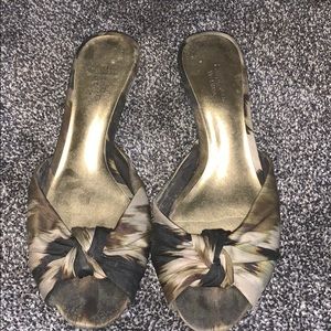 Vera Wang heels
